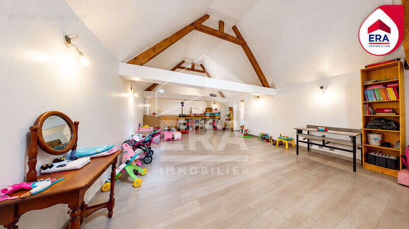 Grands volumes, grands projets : maison 5 chambres + dépendances aménageables - photo 5