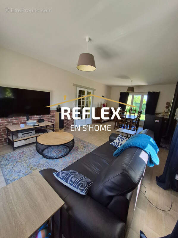 Maison à DERNANCOURT