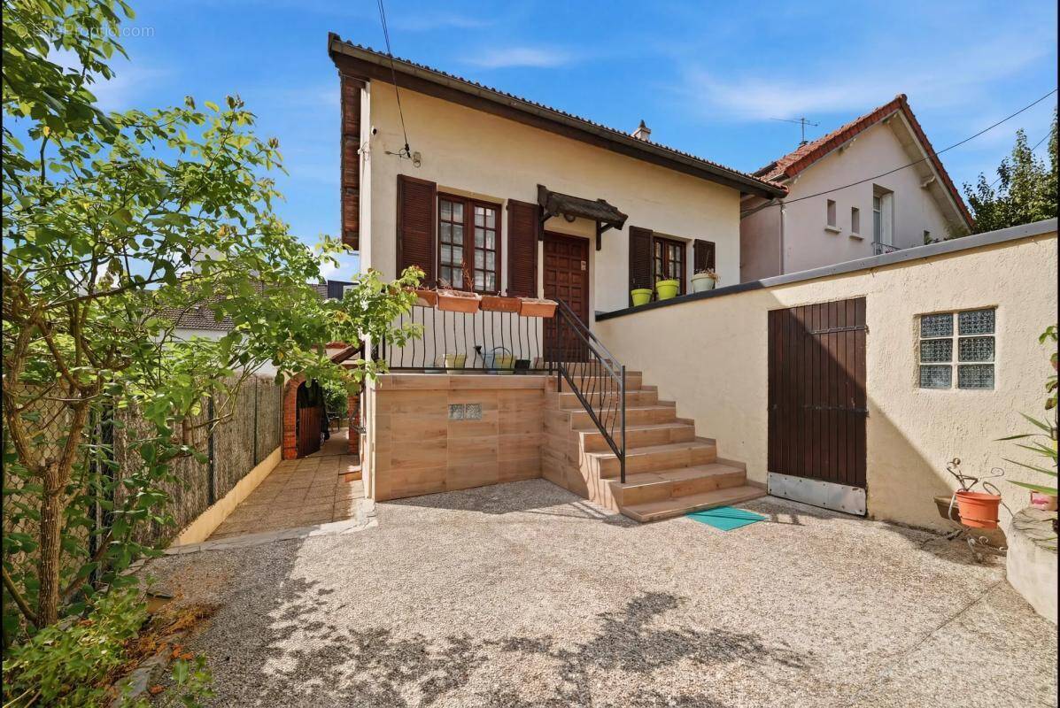 Maison à VILLEJUIF