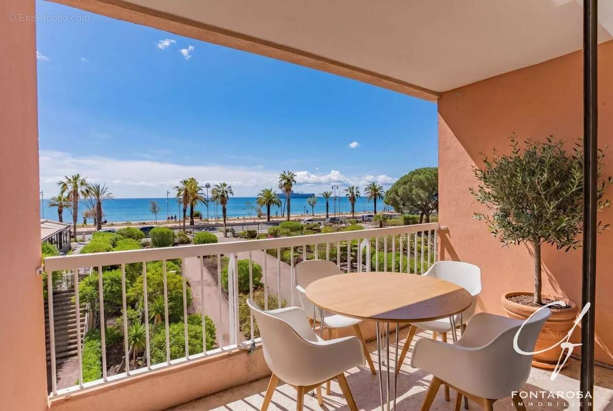Appartement à FREJUS