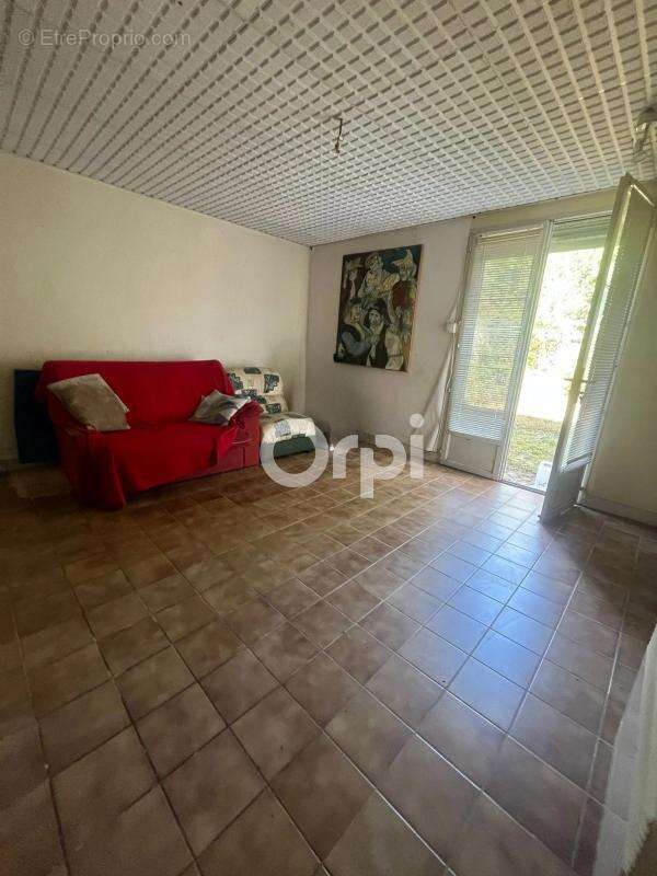 Maison 300 m² à Terrasson-Lavilledieu  - photo 2