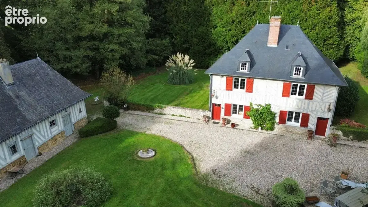 joli manoir de 156 M2 en surface utile avec son annexe sur une terrain d'1,3 hectares arboré - photo 6