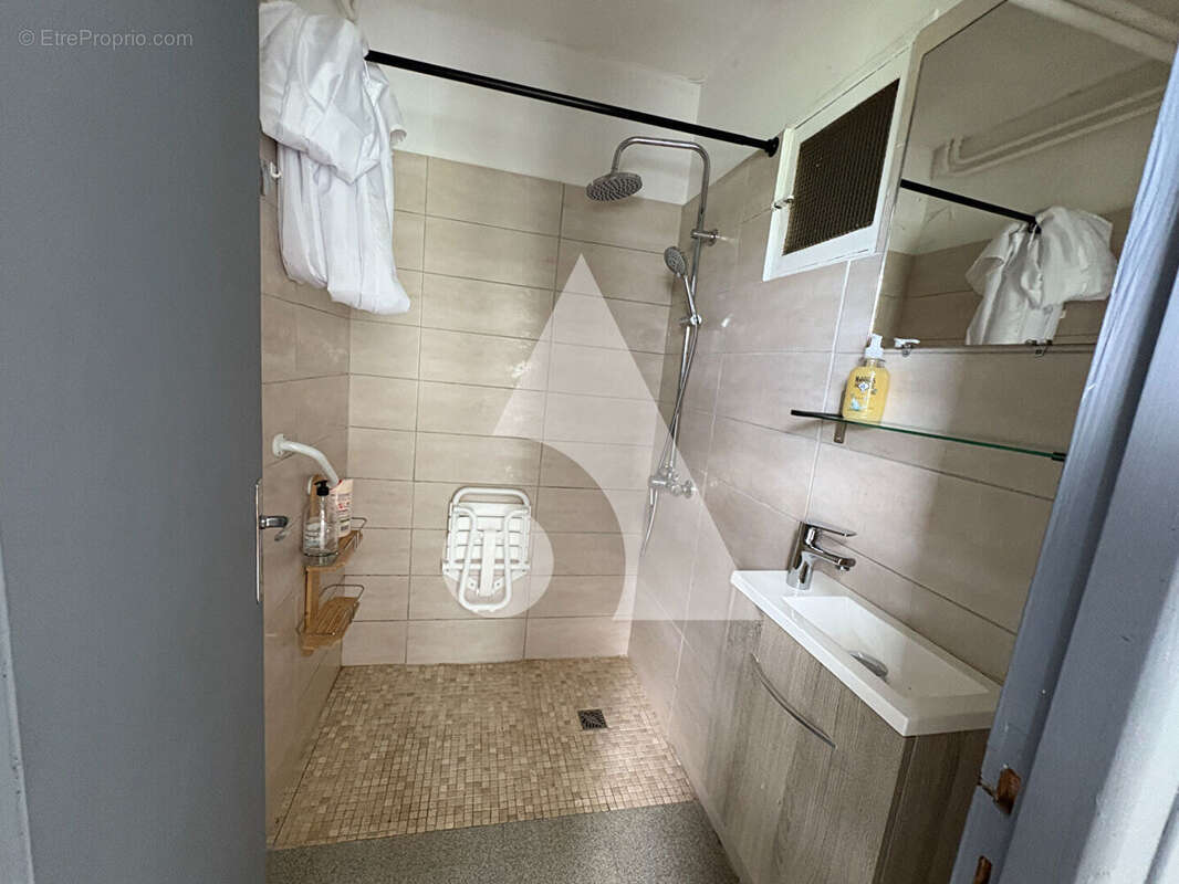 Maison à LARGENTIERE