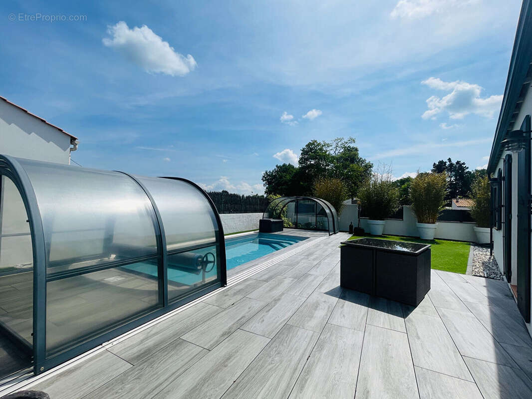 Maison à COMMEQUIERS