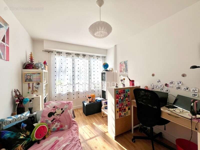 Appartement à LE PLESSIS-BOUCHARD