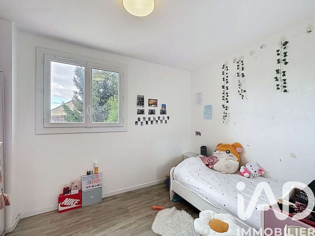 Photo 8 - Maison à MOISSY-CRAMAYEL