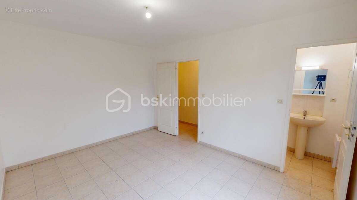 Maison à SAINT-DOULCHARD