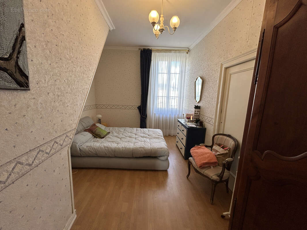 Maison à COMMENTRY