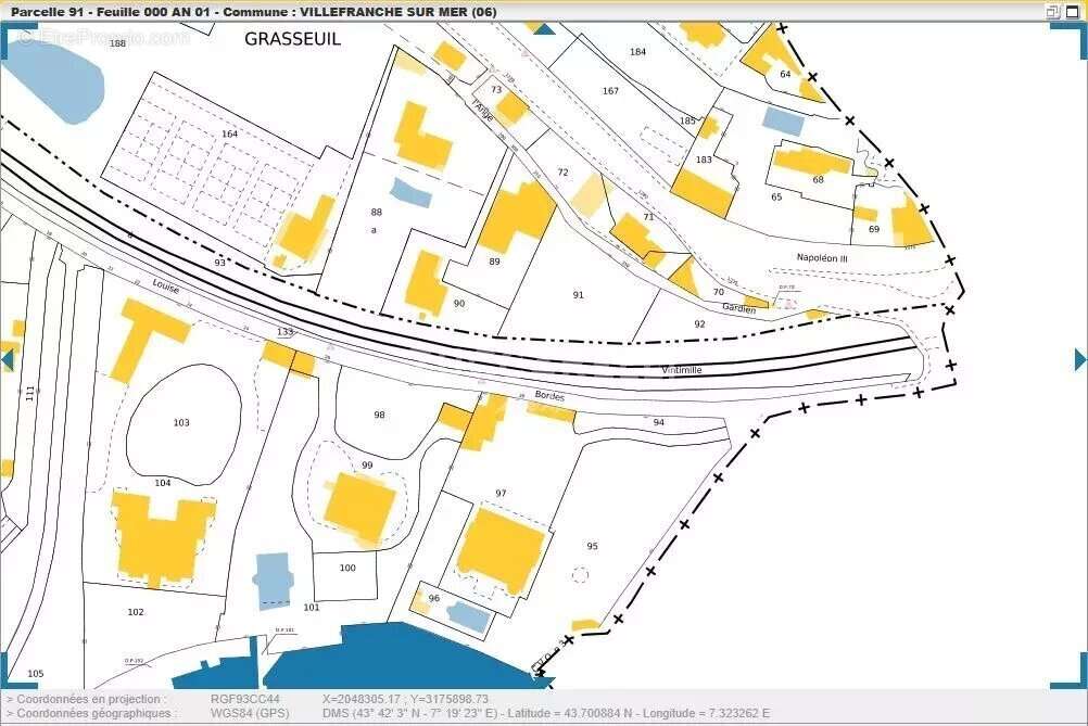 Terrain à VILLEFRANCHE-SUR-MER