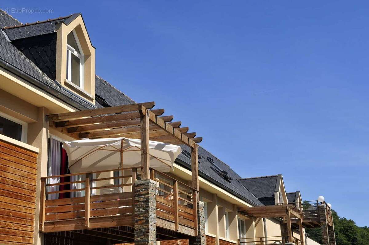 Appartement à ENTRAYGUES-SUR-TRUYERE