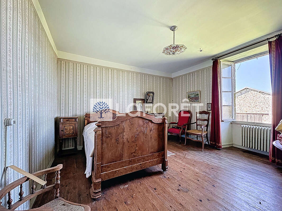 Maison de caractère avec dépendances - photo 18