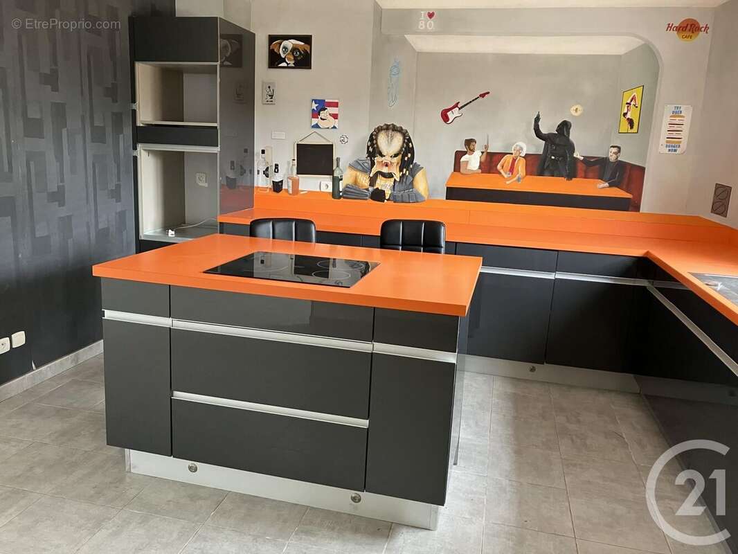 Maison à MONCETZ-LONGEVAS