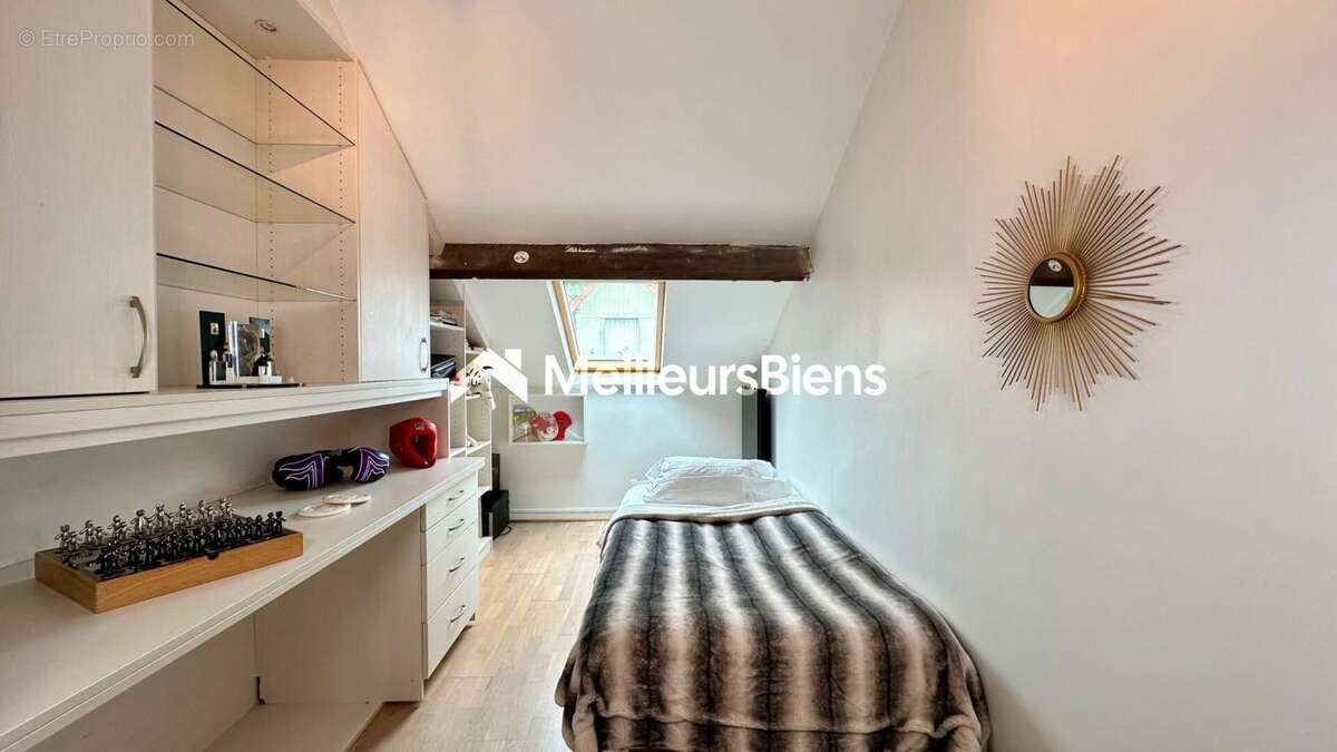 Maison à LE PLESSIS-ROBINSON