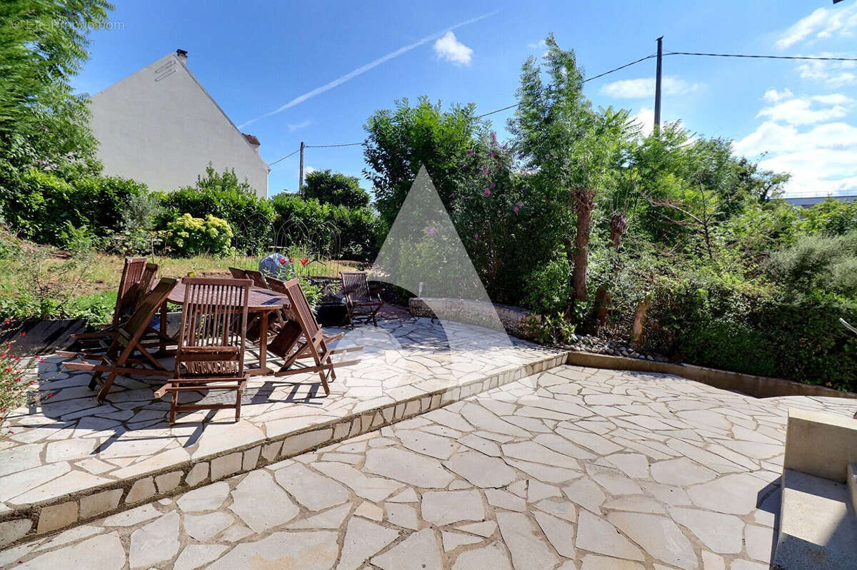 Maison à SAINT-OUEN-L&#039;AUMONE