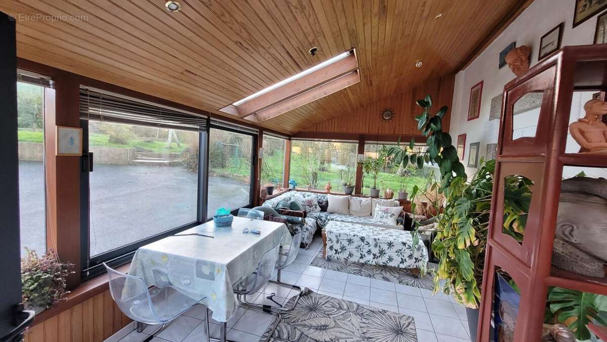 Maison à CORLAY