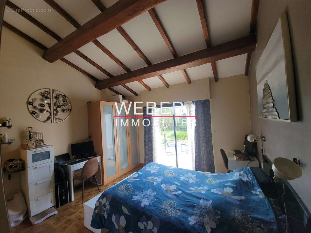 TOULON OUEST  - MAISON 200 m2 - 6 chambres - Piscine - photo 9