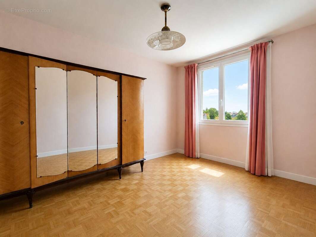 Appartement à MAISONS-ALFORT