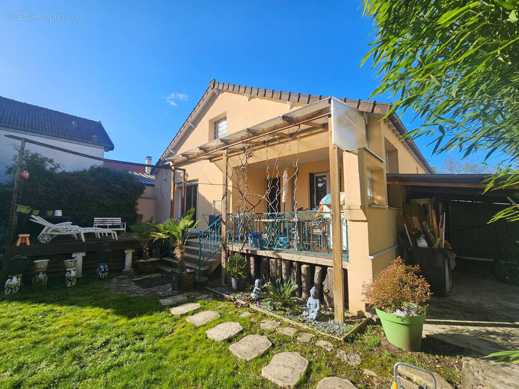 Maison à CHAMPIGNY-SUR-MARNE