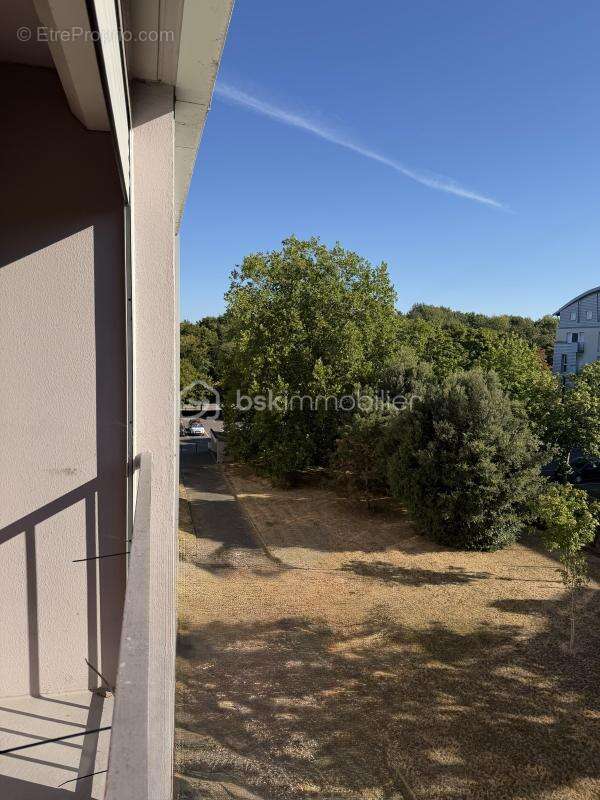 Proche des universités de Beaulieu et des lycées - Studio de 21 m² avec parking en sous-sol inclus - photo 3