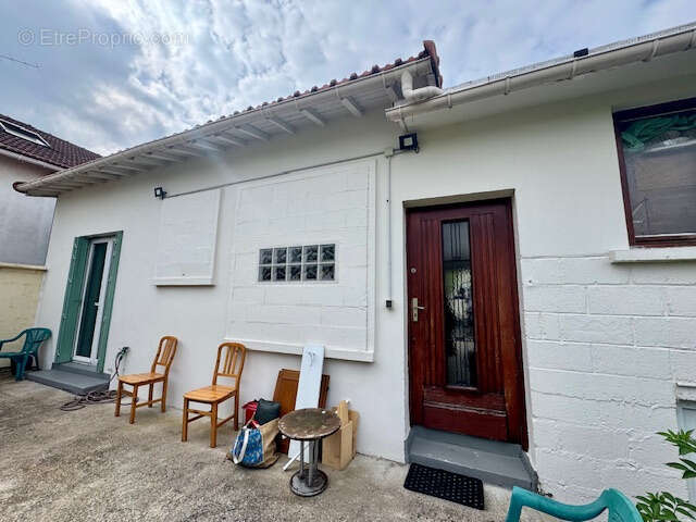 Maison à SAVIGNY-SUR-ORGE