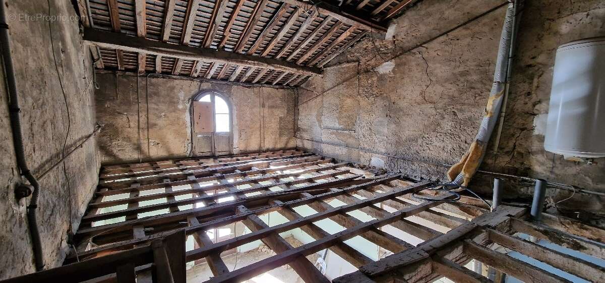 Appartement à SEGRE