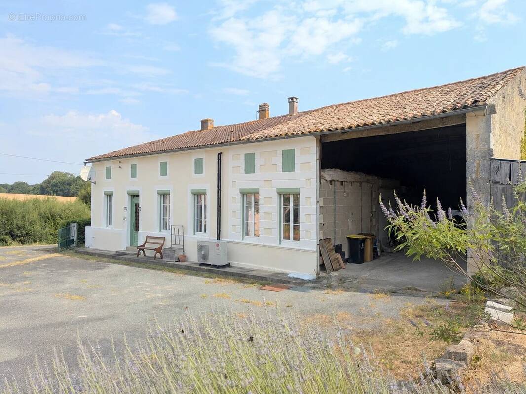 Maison à MIRAMBEAU