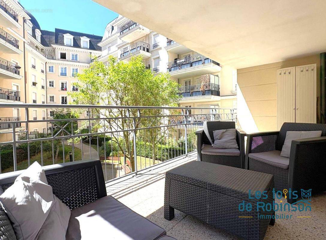 Appartement à LE PLESSIS-ROBINSON