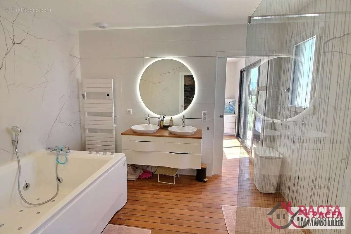 Villa moderne de plain-pied 220 m² -CASTRES - photo 11