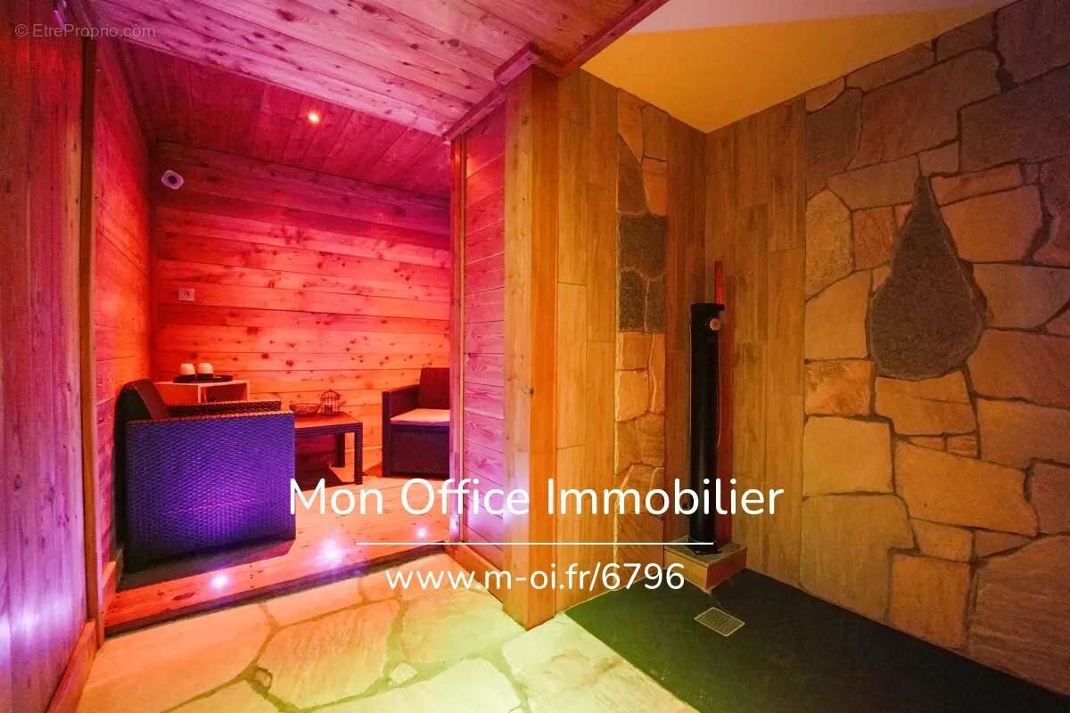 Référence : 6796-MBE. - Chalet Haut de Gamme de 350m² avec piscine et garage XXL - photo 8