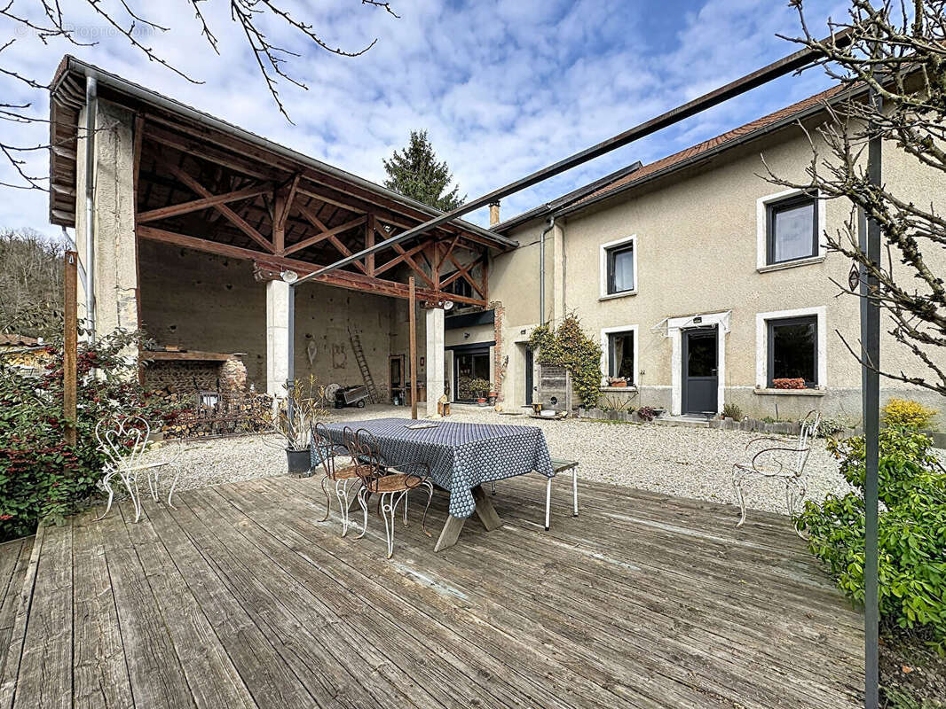 Maison à BOURGOIN-JALLIEU