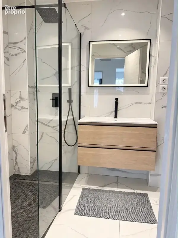  EN EXCLUSIVITÉ   Très bel appartement 5 pièces de 120 m² en dernier étage, lumineux et doté de beaux volumes !  - photo 9