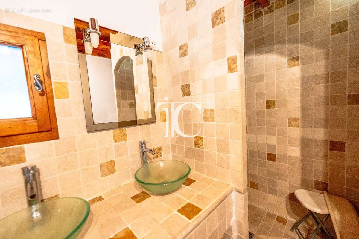 Moulin du xviiieme 324m² habitables 5,7ha de terrain - photo 15