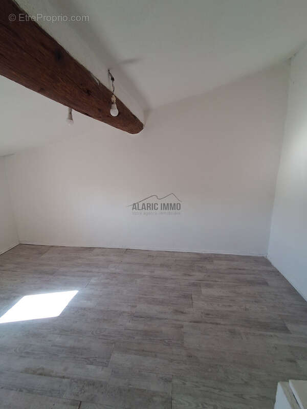 Maison à rénover avec terrasse et jardin - photo 20