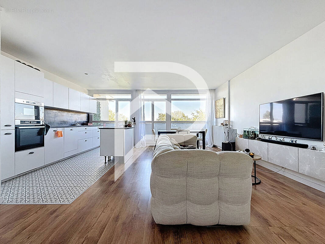 Appartement à CHENNEVIERES-SUR-MARNE