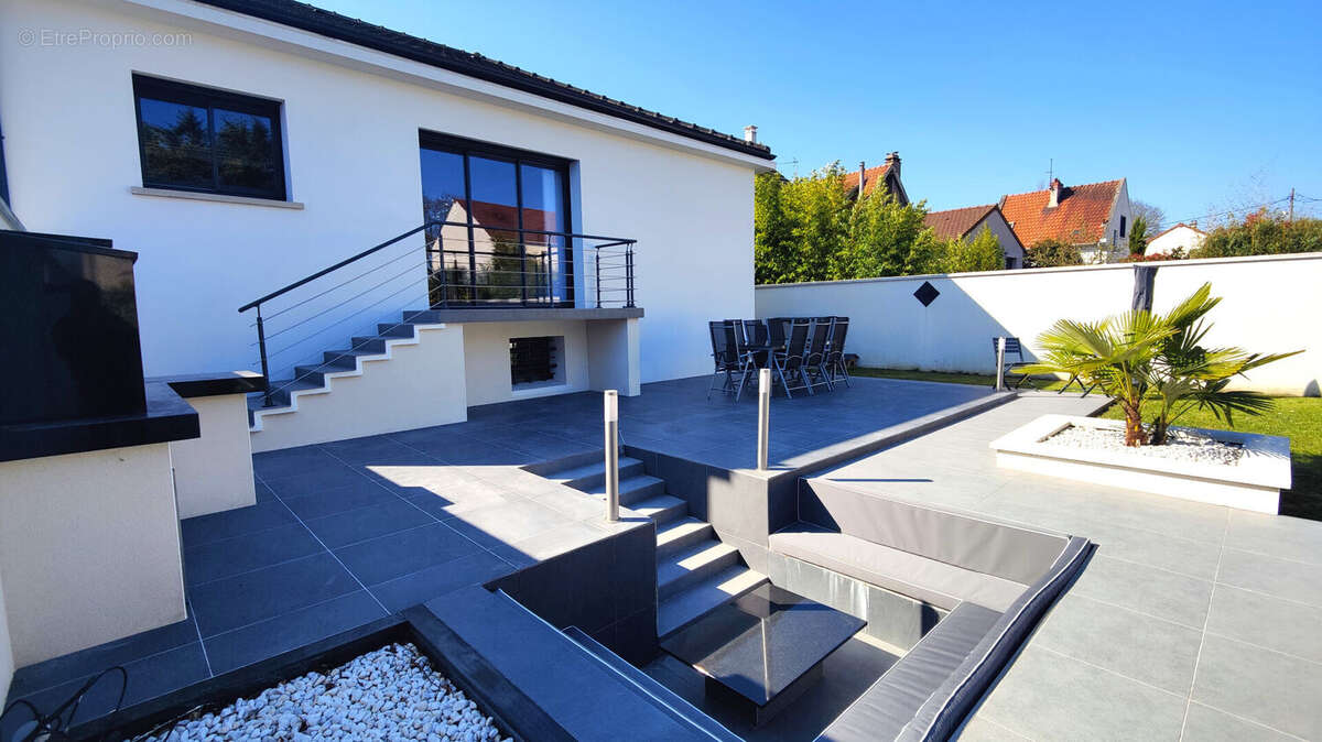 Maison à CONFLANS-SAINTE-HONORINE