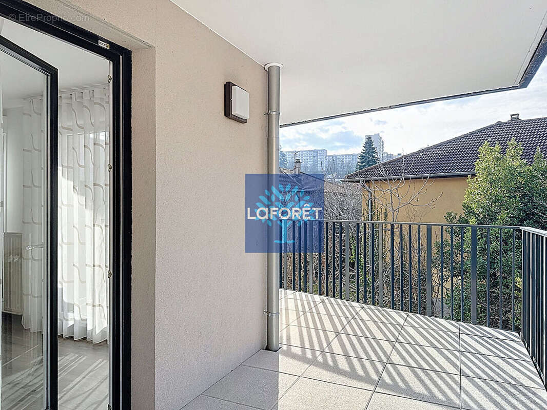 Appartement à OULLINS