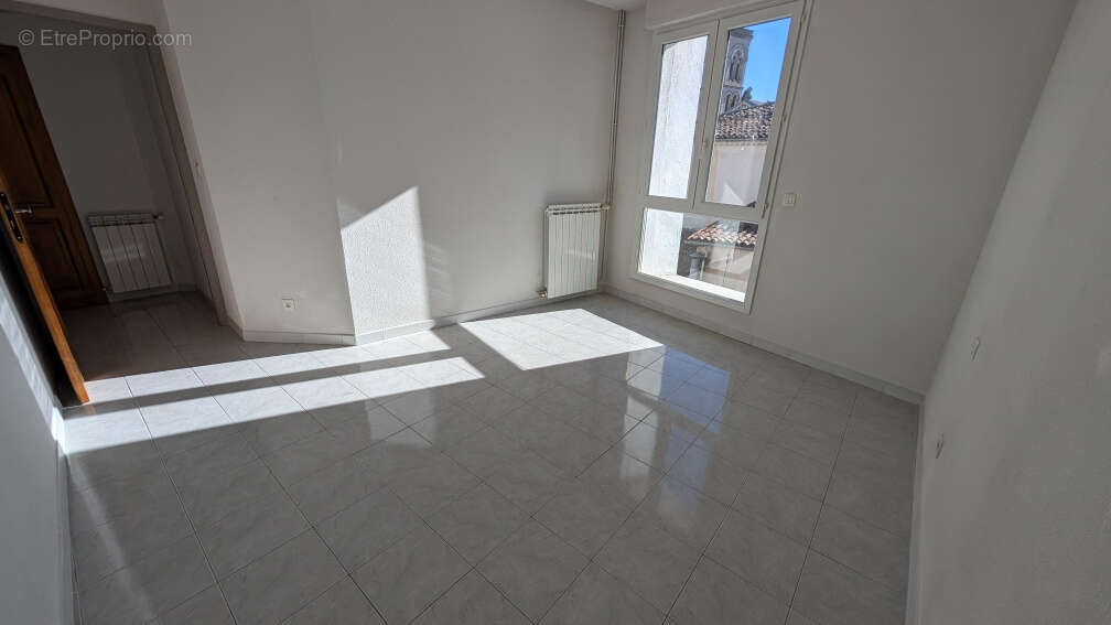 Appartement à GANGES