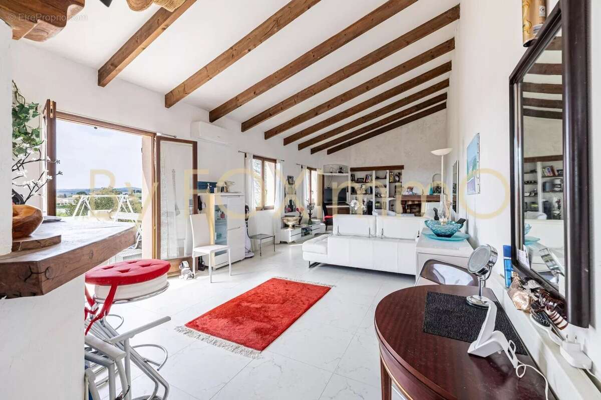 Maison à CAGNES-SUR-MER