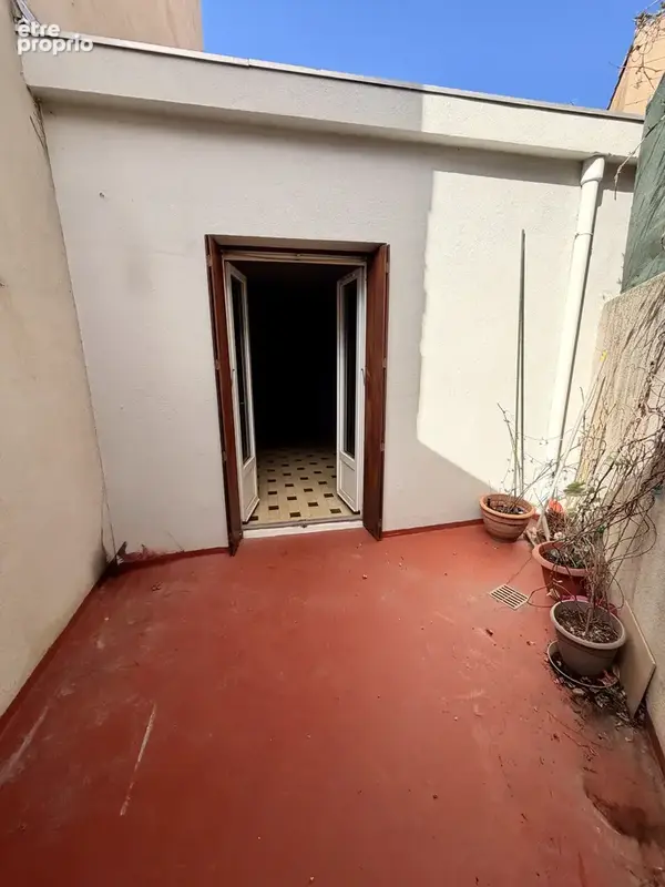 5e Baille. Maison T2 élevée sur un garage de 60m2 - photo 8