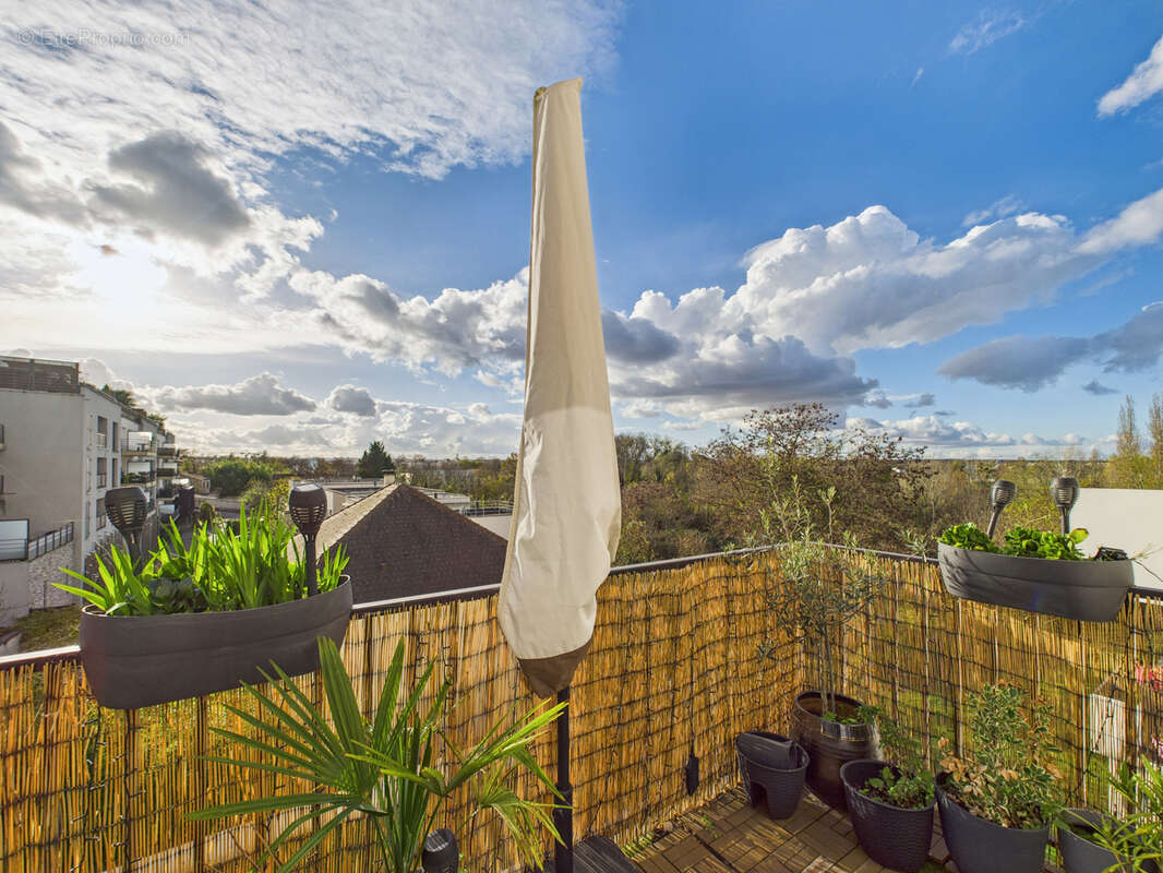 Appartement à SARTROUVILLE