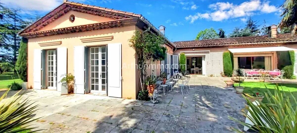 Maison à AUSSILLON