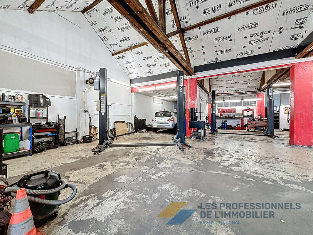 Commerce à LA RAVOIRE