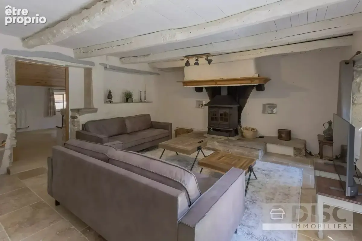 Belle et spacieuse propriété en pierre avec piscine et 3,8 hectares de terrain. - photo 12
