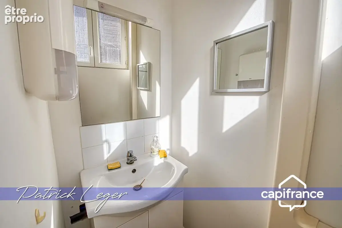 Immeuble de rapport de 160 m², avec local commercial au rez-de-chaussée, appartement T4 à l’étage, à 20 minutes à pied de la gar - photo 7