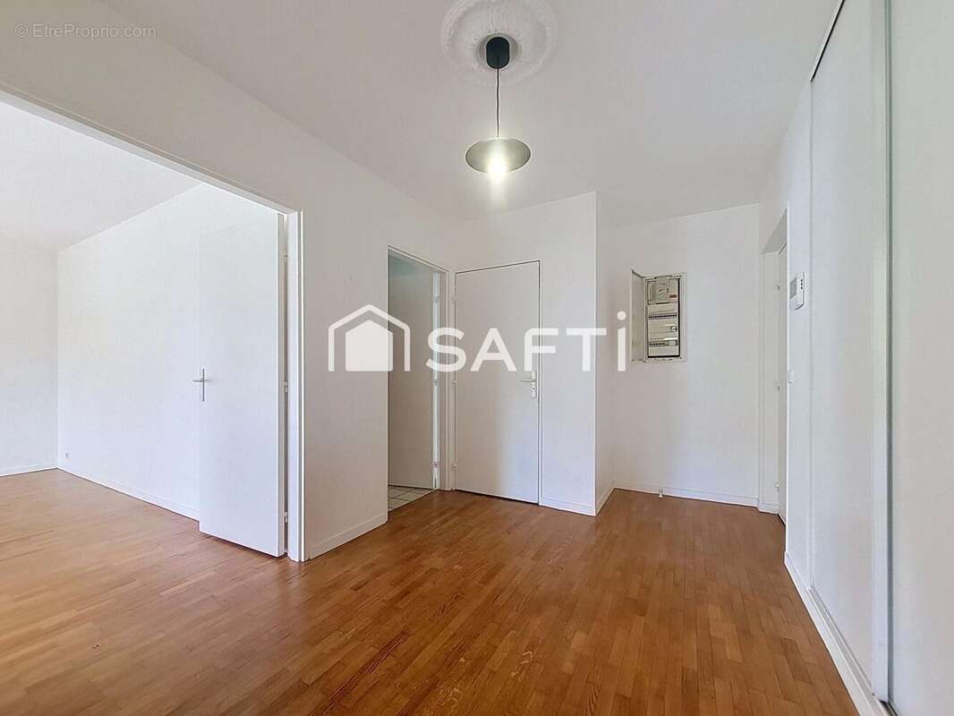 Photo 3 - Appartement à POISSY