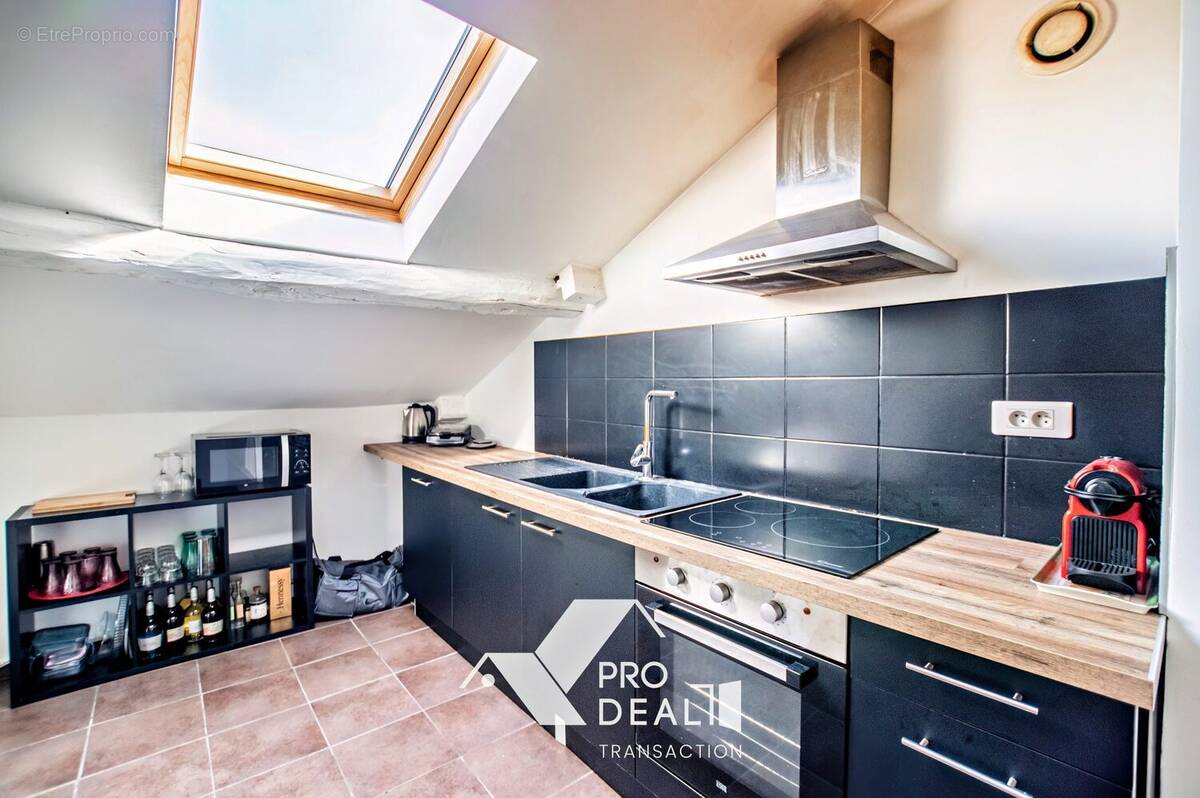 Appartement à SAINT-DENIS-LES-BOURG