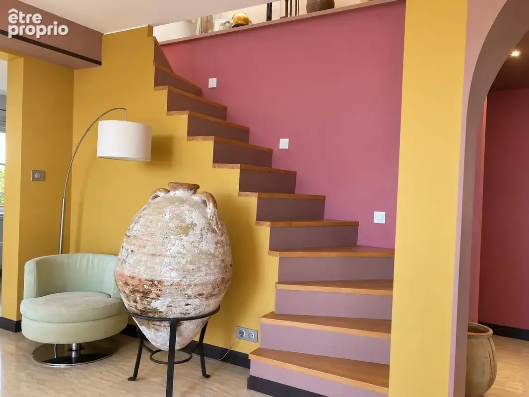 Exceptionnel appartement en dernier etage au coeur du centre-ville hyerois - photo 10
