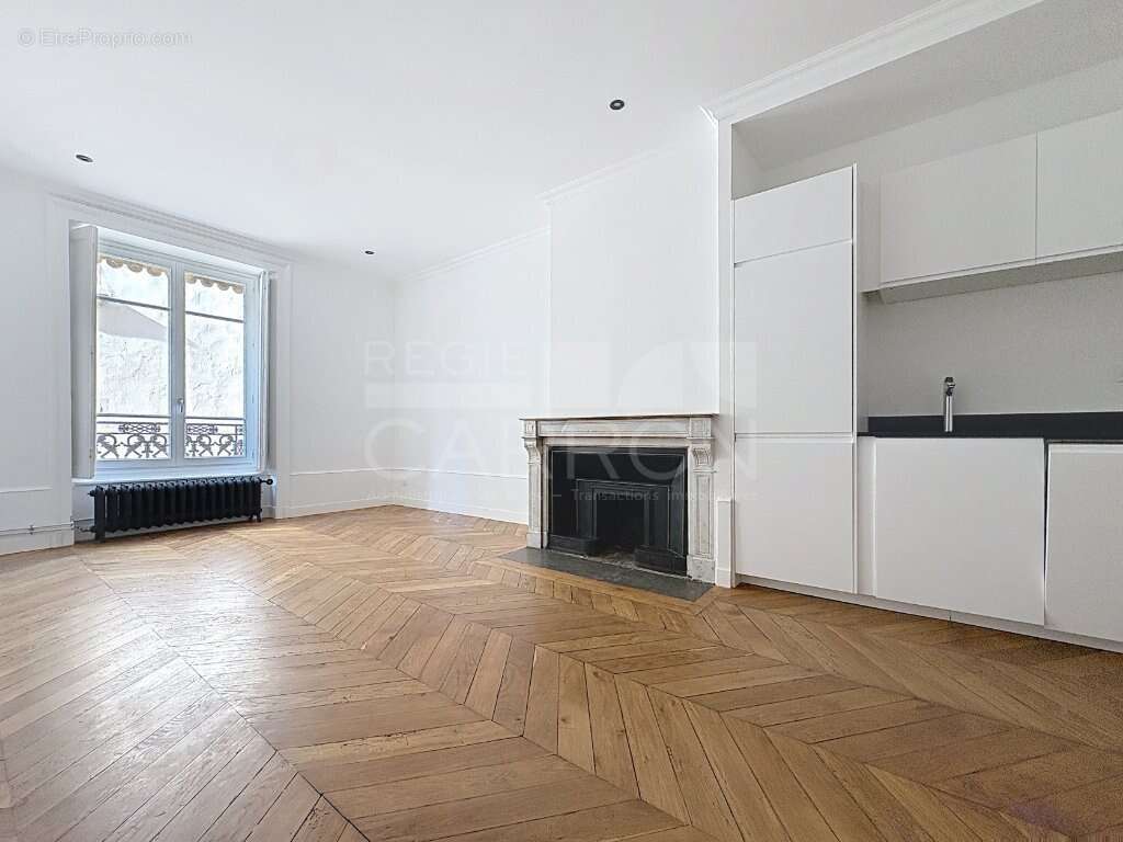 Appartement à LYON-1E