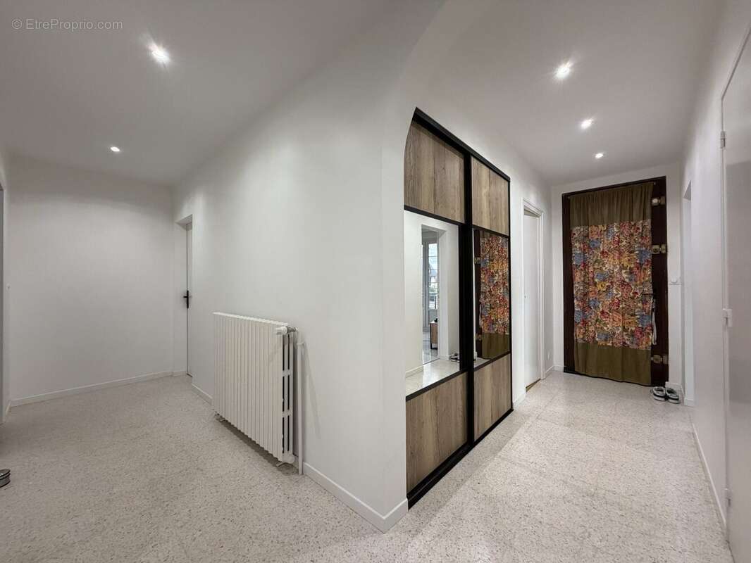 Maison à SAINT-ERBLON