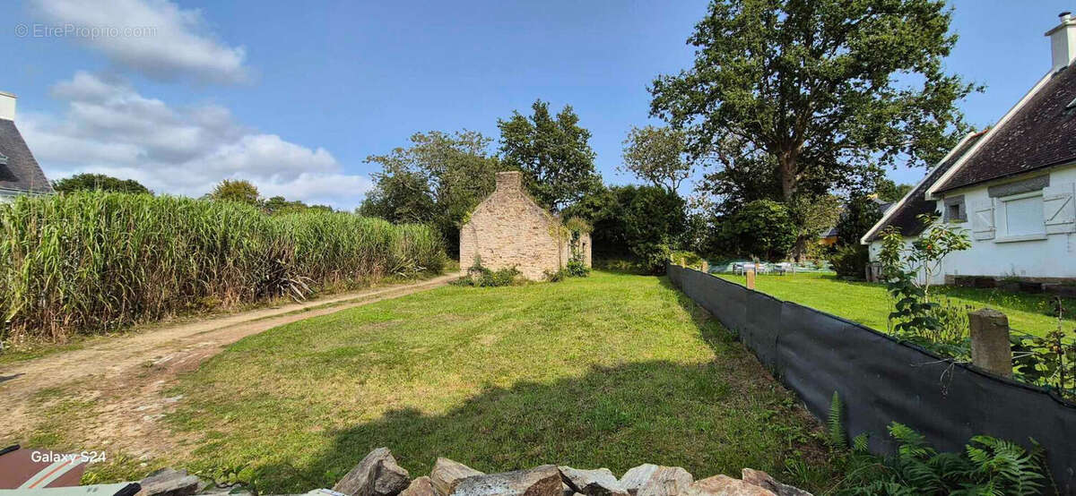 Terrain à LA FORET-FOUESNANT